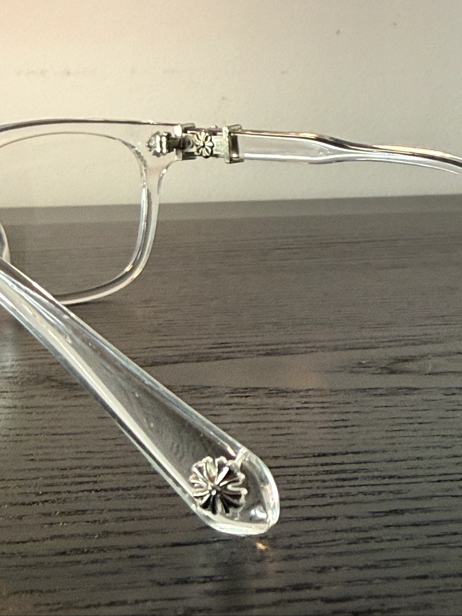 Lunettes style Chrome Hearts – photo 4